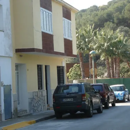 La Punta De *